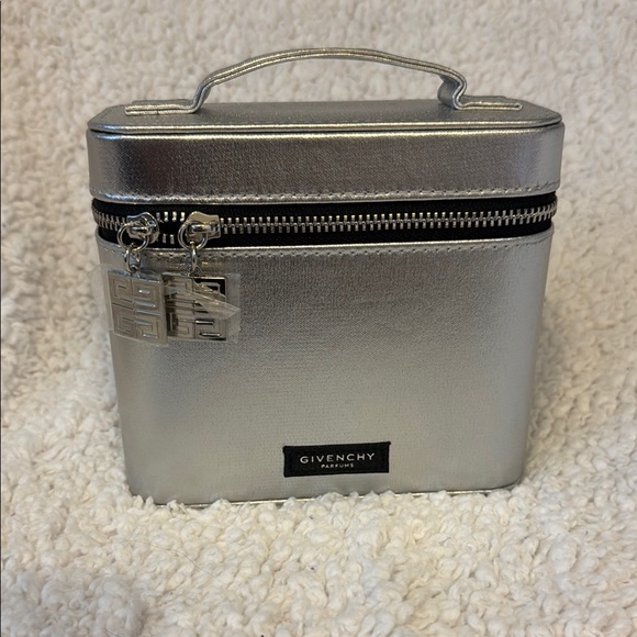 Givenchy Metallic Silver Vanity Case - Picture 1 of 6